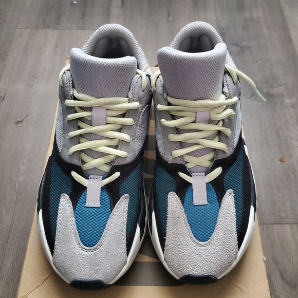 Yezzy - Picture 2 of 6